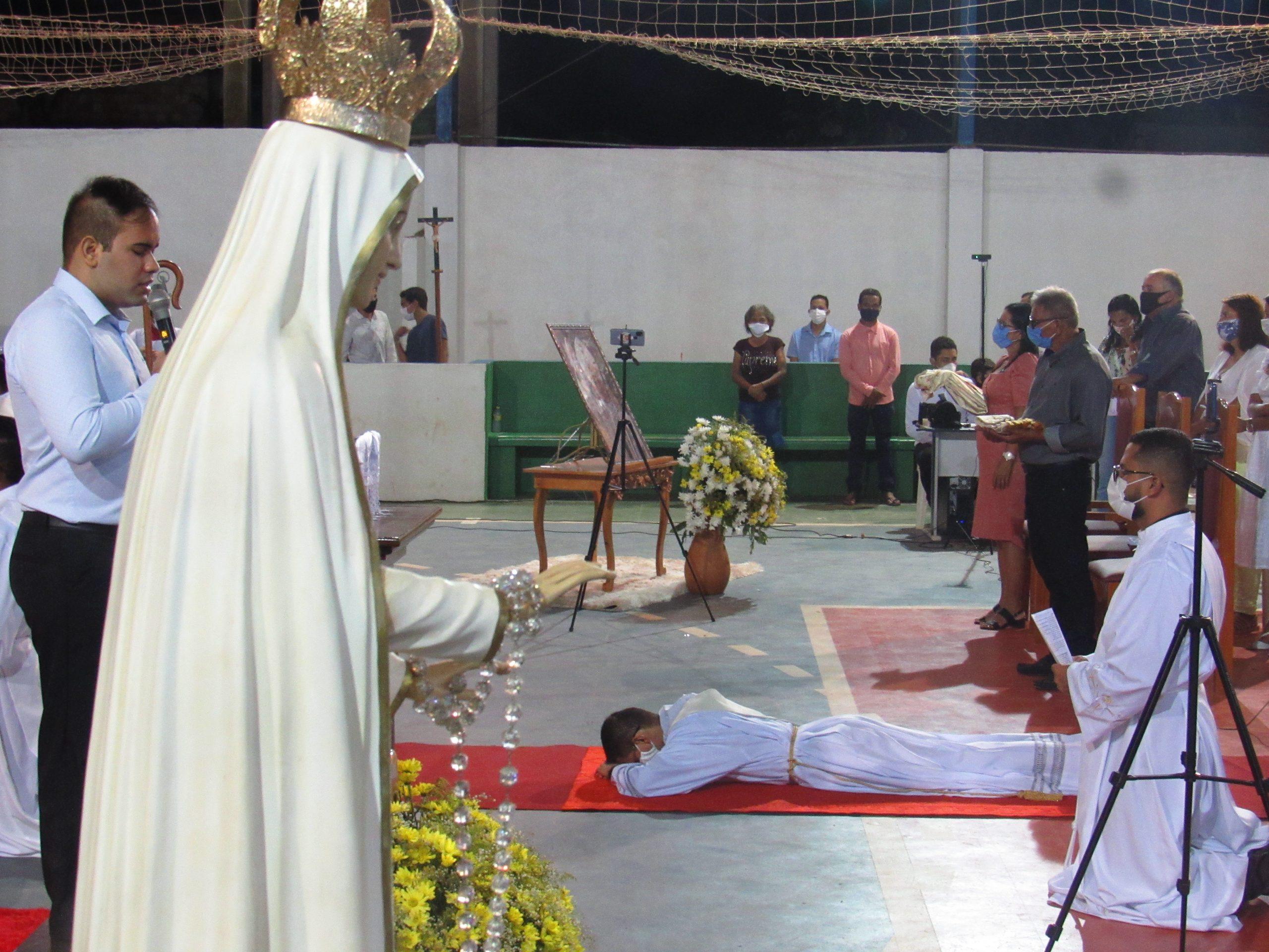 Ordenação Presbiteral do Diácono Irlas Soares das Virgens é realizada na Paróquia Cristo Rei em Pacajá/PA — imagem 10