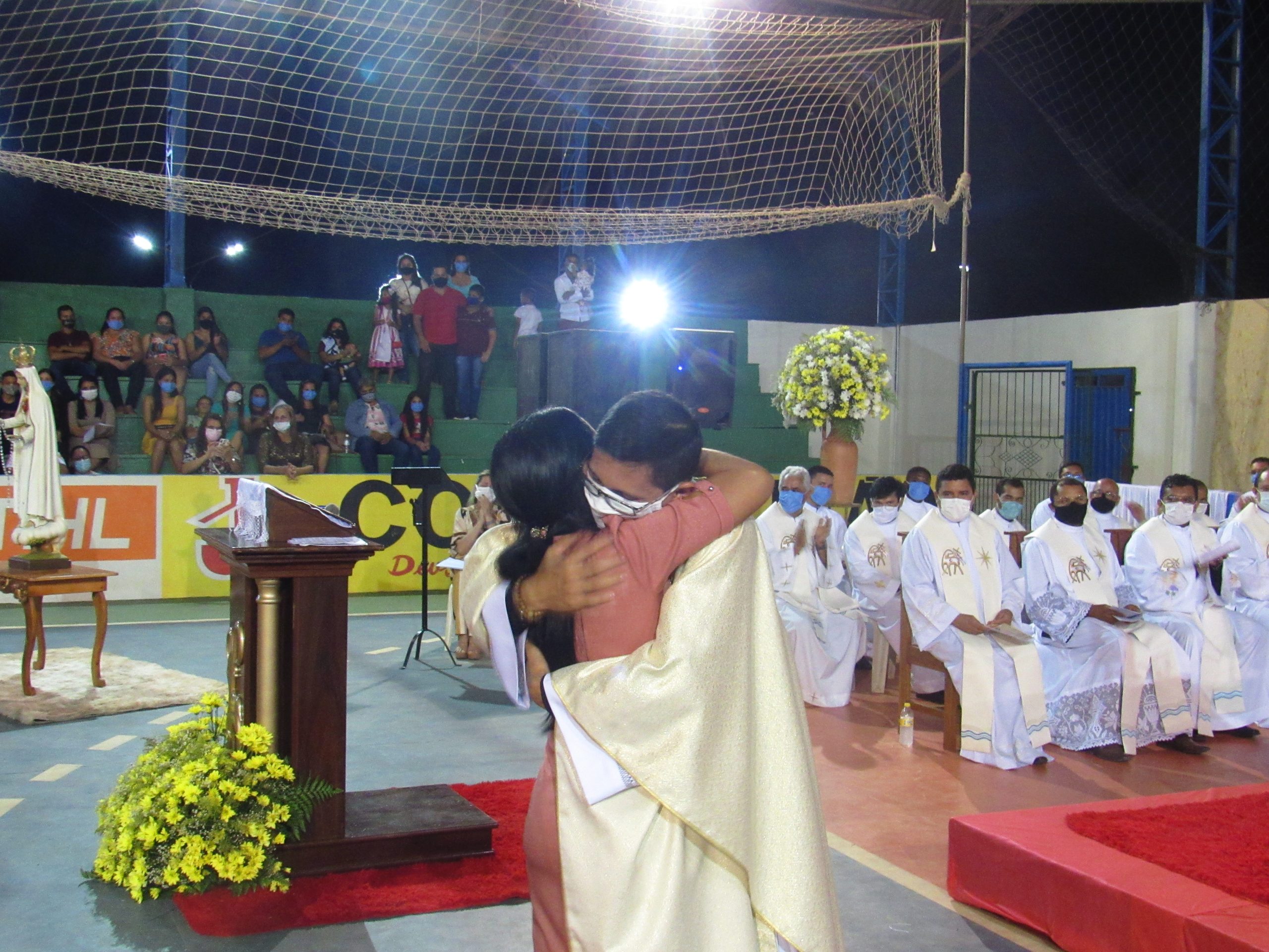 Ordenação Presbiteral do Diácono Irlas Soares das Virgens é realizada na Paróquia Cristo Rei em Pacajá/PA — imagem 69