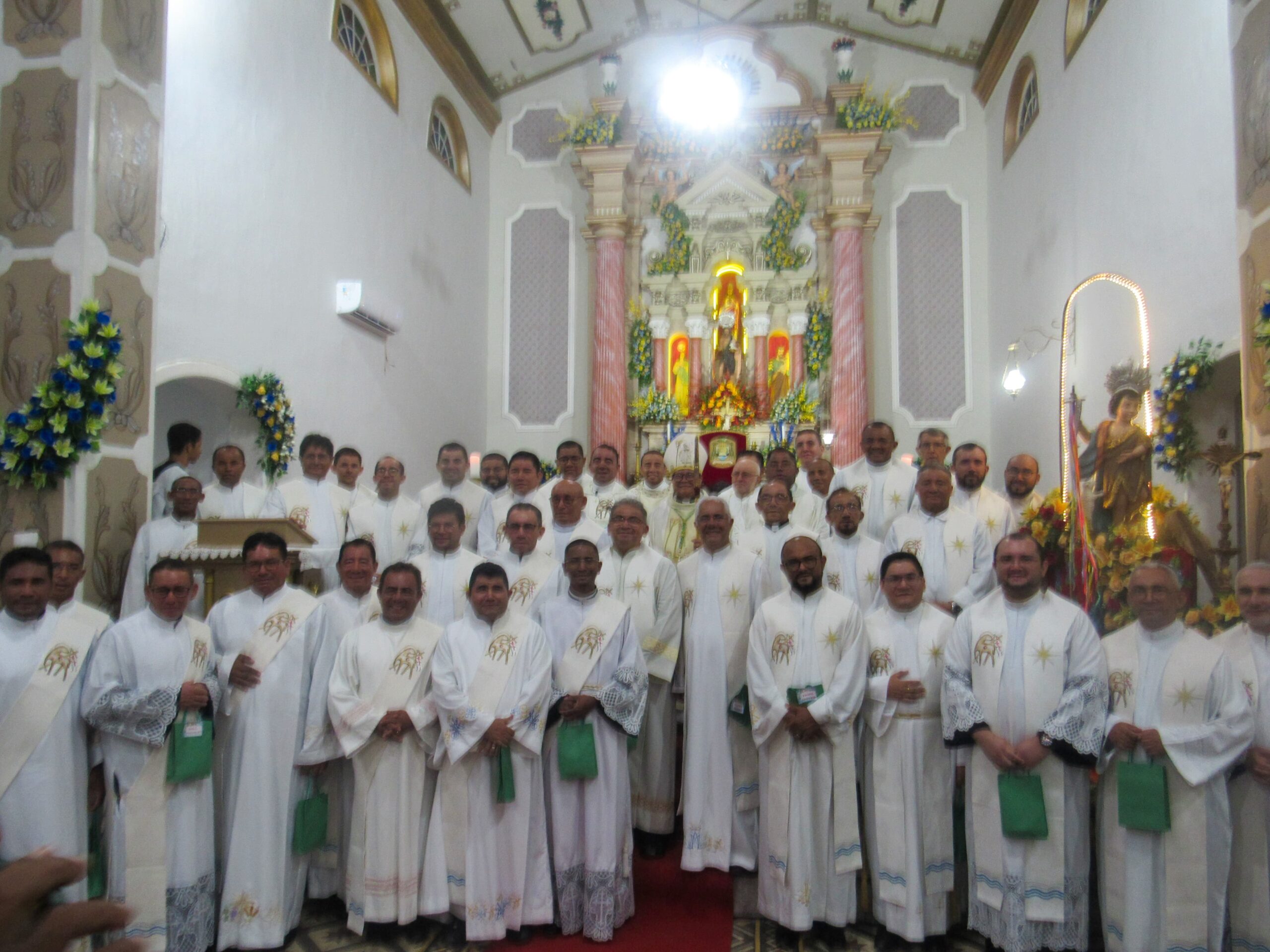 Com as mãos cheias de sementes, Dom Ivanildo celebra 2 anos de Episcopado — imagem 3