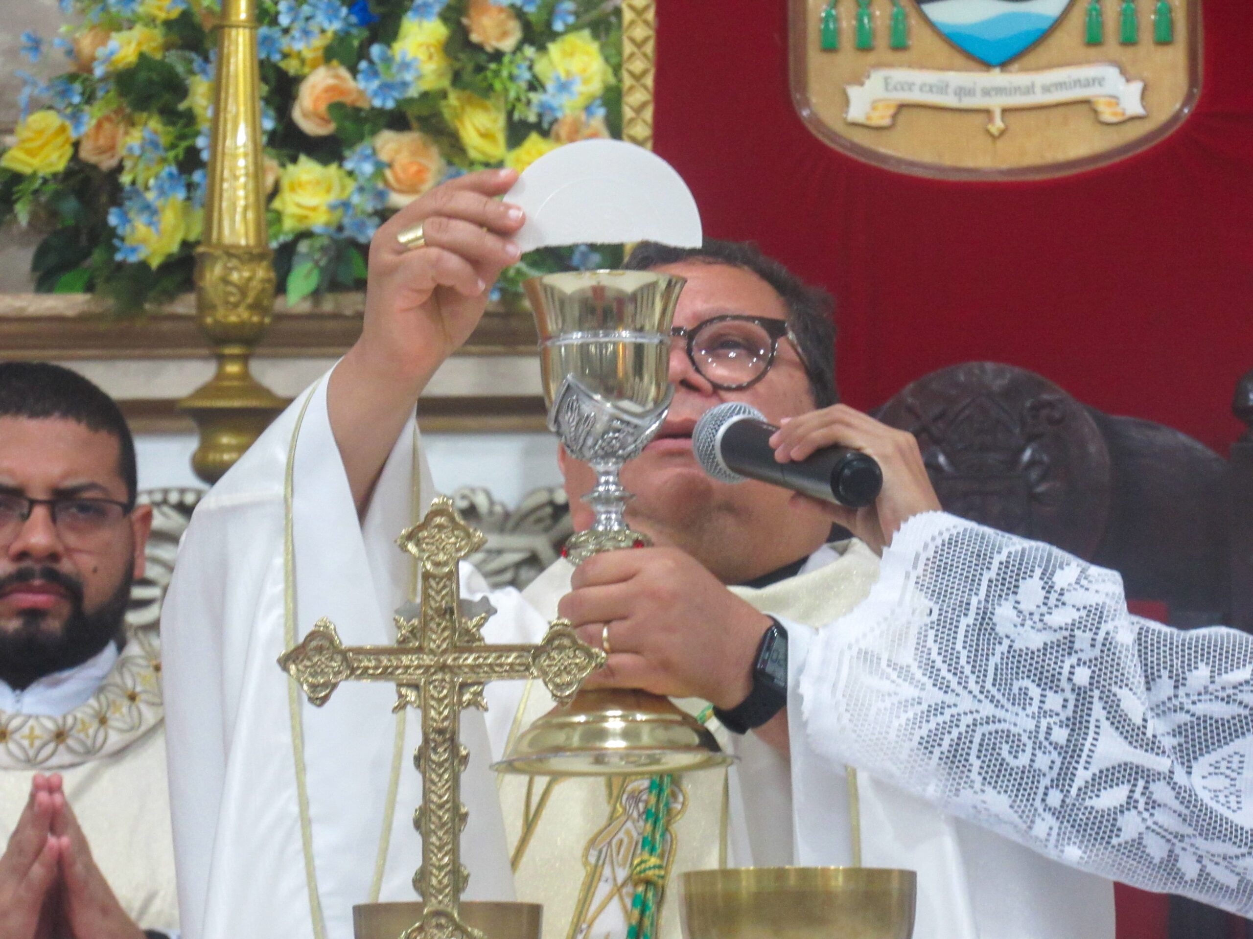 Com as mãos cheias de sementes, Dom Ivanildo celebra 2 anos de Episcopado — imagem 7